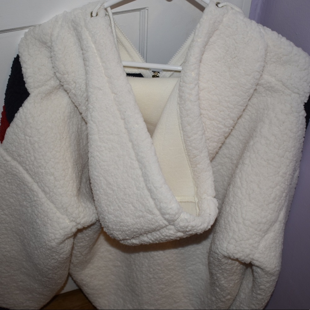 Tommy Hilfiger Fuzzy Jacket - Picture 2 of 2